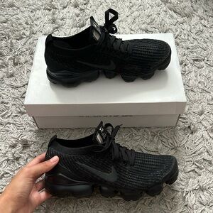 Nike Black Vapormax Flyknit 3